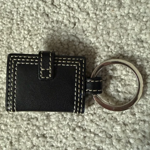 SOLD Vintage Y2K Coach Black Leather Photo Frame Keychain - Picture 3 of 5
